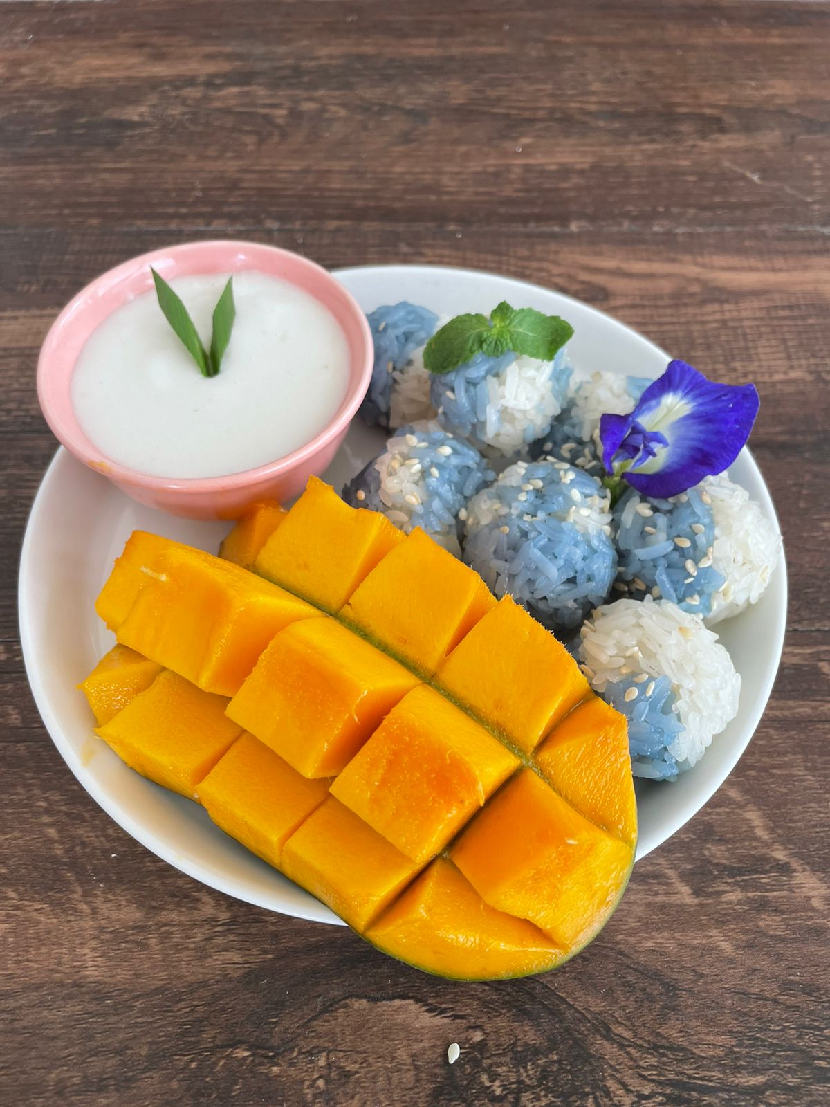 Mango sticky rice